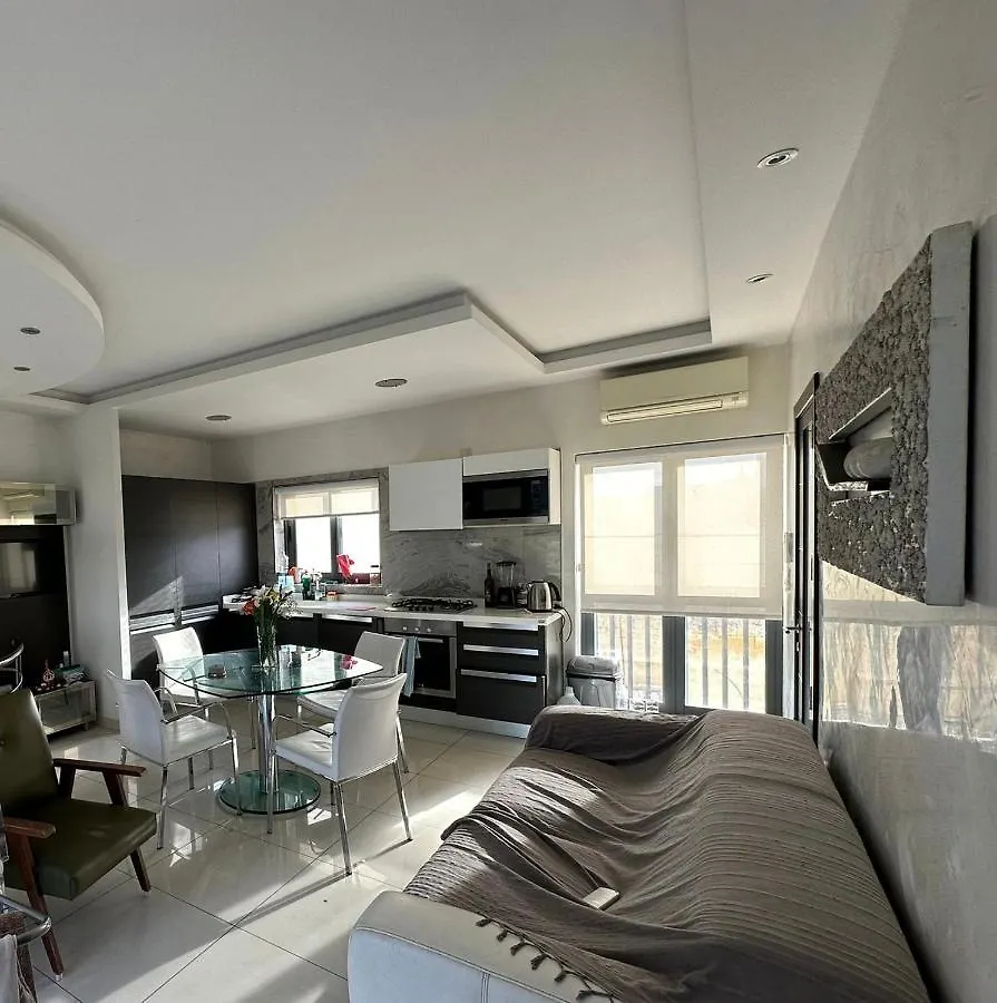 Marlev Duplex Penthouse Apartment Pieta 0*,  Malta