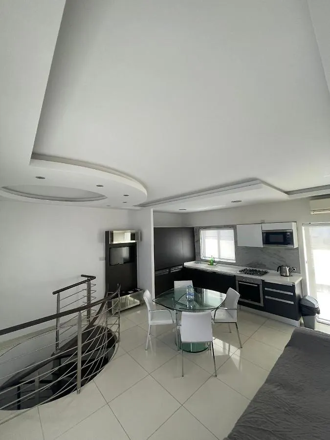 Marlev Duplex Penthouse Apartment Pieta